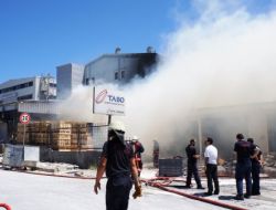 Tuzla’da Fabrika Yangını