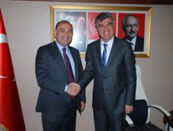 Gürsel Tekin, Chp İzmir İl Başkanlığı'nı Ziyaret Etti