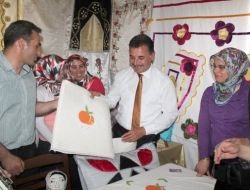 Toroslar’da Kursiyerlerin Açtığı Yıl Sonu Sergisi Beğenildi