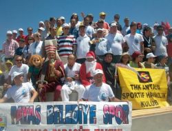 Paraşüt Yarışmasında Ödüller Buzağı, Keçi, Kuzu Ve Tavuk Oldu