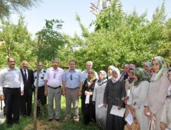 Cenaze Hizmetleri Kursiyelerinin Sertifikaları Verildi