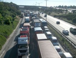 Tem’de Köprü Trafiği Durma Noktasına Geldi