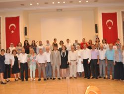 Hizmet Gönüllüleri Yaşlı Bakım Sertifikalarını Aldı