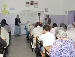 Umre Ödüllü Şefkat Çiçekleri Yarışıyor Yarışması'nın Yarı Finali Yapıldı