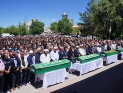 4 Fidan Gözyaşlarıyla Toprağa Verildi