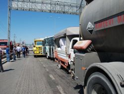 6 Aracın Karıştığı Zincirleme Kazada 3 Kişi Yaralandı