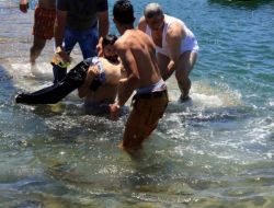 Denizde Kaybolan Çocuk, 15 Dakika Sonra Sudan Çıkarıldı