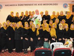 Kursiyerler, Katılım Belgelerini Dualar Eşliğinde Aldı