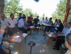 Chp Yozgat Teşkilatları Aydıncık'ta Toplandı