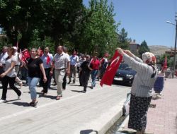 Dinar'da Teröre Lanet Yürüyüşü Düzenlendi