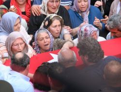 Şehit Asker Baba Evine Son Kez Getirildi