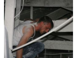 Av Tüfeğiyle Havaya Ateş Eden Genç Saklandığı Mermercide Yakalandı