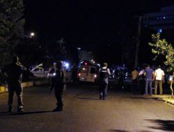 Diyarbakır’da Polis Aracına Saldırı