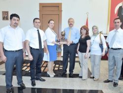 Amatör Telsizciler Vali Cerrah’ı Ziyaret Etti