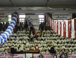 Sivas'ta 318 Çocuk İçin Sünnet Şöleni Yapıldı