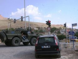 Pkk Hastane Önüne Döşediği Mayını Patlattı