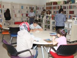 Kütüphaneler Öğrencileri Bekliyor