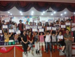 Özel Yıldırımhan Mutlu Koleji Öğrencileri Yaz Okulu Sertifikalarını Aldı