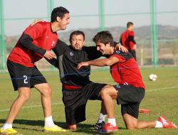 Adanasporlu Futbolcular Ayak Tenisi Oynayarak Stres Attı