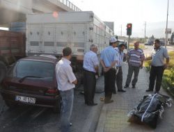 İzmir'de Trafik Kazası: 1 Ölü