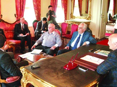 Darbelerde masonların parmağı var!