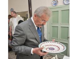 Vali Cerrah: Çinicilik Türk Kültürünün Örneklerinden