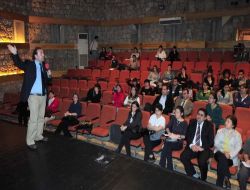 Ucuz Maliyetli Olmasına Karşın, Evde Bakım Hizmeti Belirsizlik Engeline Takılıyor