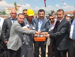 Kazan Yarı Olimpik Yüzme Havuzunun Temeli Atıldı