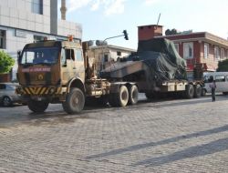 Sınırda Askeri Sevkiyat Hareketliliği