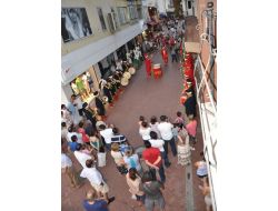 Fethiye'de Turizmi Geliştirmek İçin Mehteran Sokağa İndi