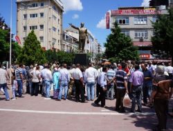Sapıkların Yakalanması İçin Açlık Grevine Başladı