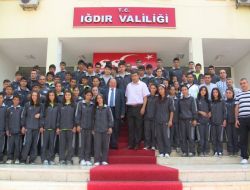 Vali Çiçek, Sporcuları Gap'a Uğurladı