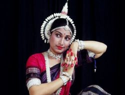 Bahçeşehir Üniversitesi'nde 'hint' Esintisi