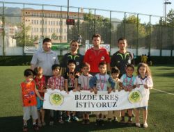 Hastane Çalışanları Futbol Turnuvasında Buluştu, Çocukları Kreş İstedi