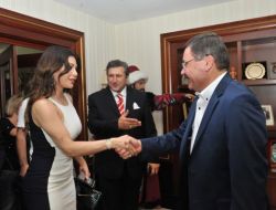 Lübnanlı Şarkıcı Haifa Wehbe, Gökçek’i Ziyaret Etti!