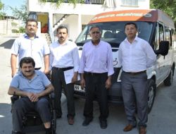 İki Engelli, Akülü Sandalyeye Kavuştu