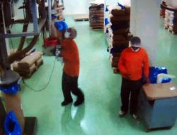 Fabrikadaki İşçinin Ölümü Kameralara Yansıdı
