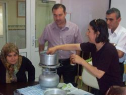 Çağlayancerit'in Ünlü Cevizi Reçele Dönüştü