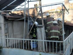 Yangında Evden Çıkamayan Bir Kişi Öldü