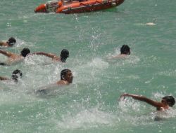 Tatvan’da Denizcilik Bayramı Coşkusu