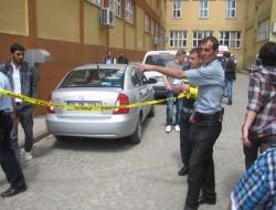 Kavgayı Ayıran Polisin Tabancasını Gasp Eden Şahıs Dehşet Saçtı