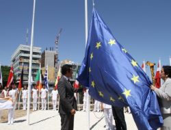 Rumların Ab Denetimn Mekanizması'na Başvurusı Dönem Başkanlığını Gölgeledi