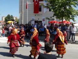 1. Uluslararası Alevi Bektaşi Bilgi Şöleni Yapıldı