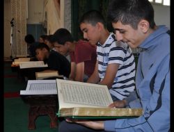 Midyat’ta Kur’an Kursları Büyük İlgi Görüyor