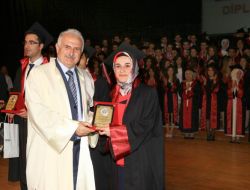 Atatürk Üniversitesi Tıp Fakültesi, 42. Dönem Mezunlarını Uğurladı