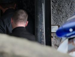 Rusya’da Soyduğu Evde Uyuyakalan Hırsız Kıskıvrak Yakalandı