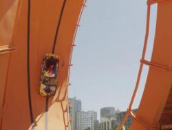 Yerçekimine Karşı Koyup Dünya Rekoru Kırdılar