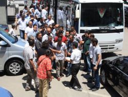 Dolandırıcılık Yapan Şebekenin Lideri Kekeme Çıktı