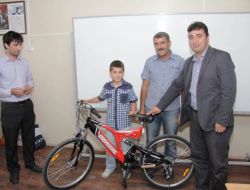 Eröder’den Depremzede Öğrencilere Ödül