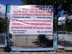 "Bu Okulu Boyayacak Hayırsever Aranıyor"